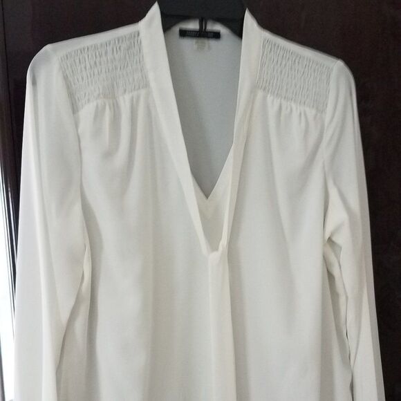 Long sleeve V-neck blouse NWOT - Picture 1 of 5